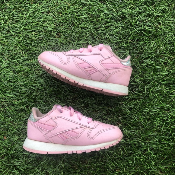 Reebok Pink Classic Leather shoes little girls (7) - Picture 4 of 7